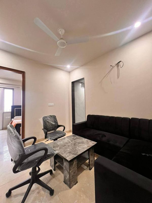 1 BHK for rent in Airforce Station, Gurugram — furnished — 600 sq.ft