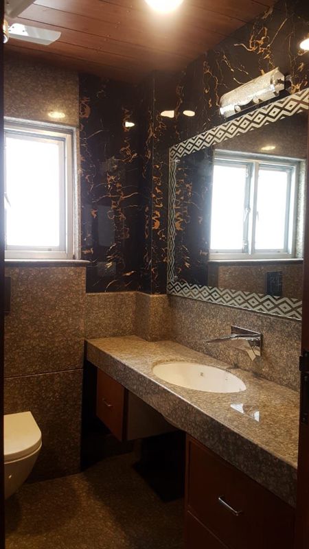 1 BHK for rent in Dlf City Phase 3, Gurugram — semi-furnished — 250 sq.ft — Om Tower