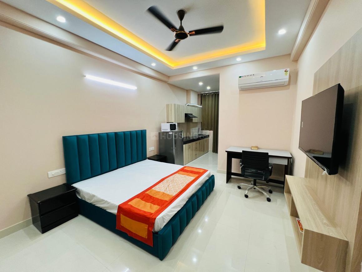 1 BHK for rent in DLF Phase 1, Gurugram — 1000 sq.ft