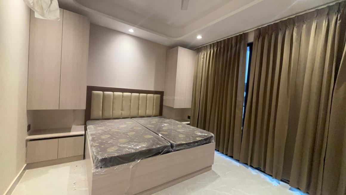 1 BHK for rent in DLF Phase 1, Gurugram — 1000 sq.ft