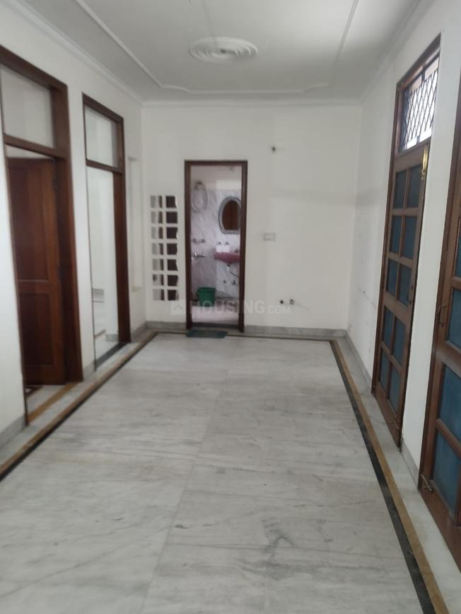 1 BHK for rent in DLF Phase 1, Gurugram — semi-furnished — 1100 sq.ft — DLF City Phase 1