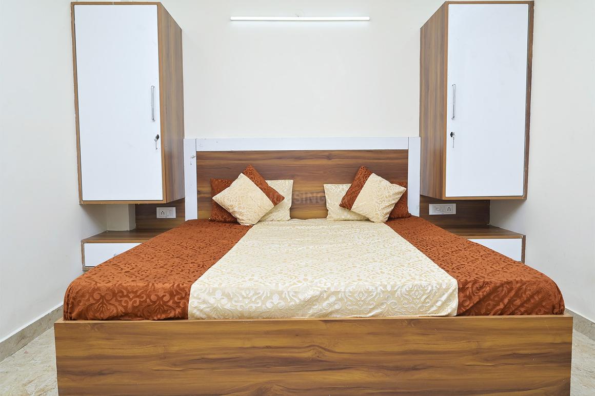 1 BHK for rent in DLF Phase 2, Gurugram — 300 sq.ft