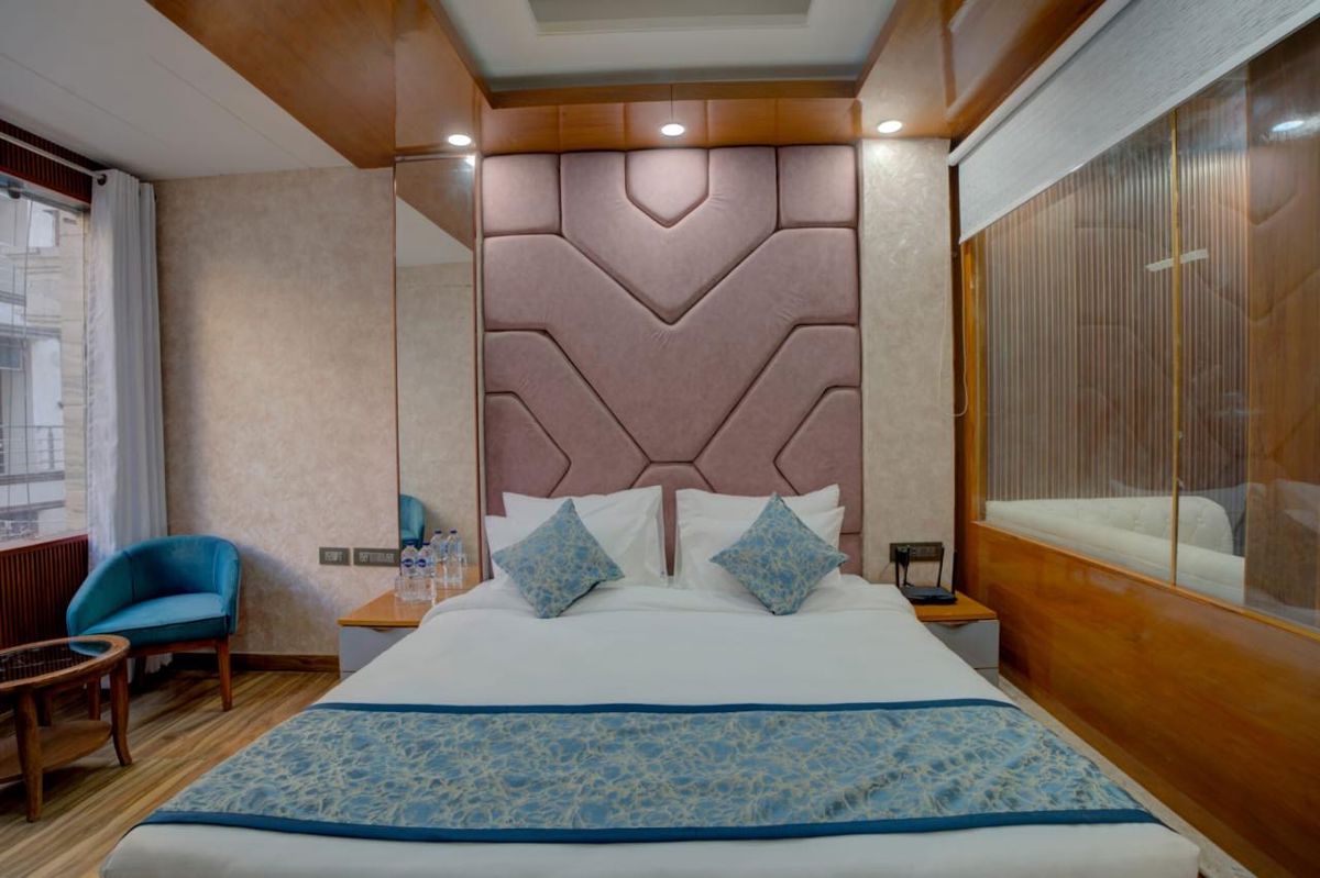 1 BHK for rent in Dlf Phase ii, Gurugram — furnished — 800 sq.ft — DLF Building 10