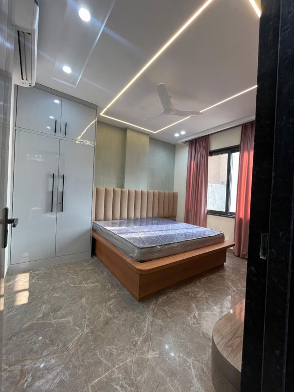 1 BHK for rent in Dlf Phase iv, Gurugram — furnished — 650 sq.ft — DLF City Phase IV