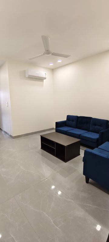 1 BHK for rent in Dlf Phase iv, Gurugram — semi-furnished — 602 sq.ft