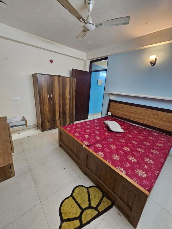 1 BHK for rent in Dlf Phase V, Gurugram — furnished — 540 sq.ft