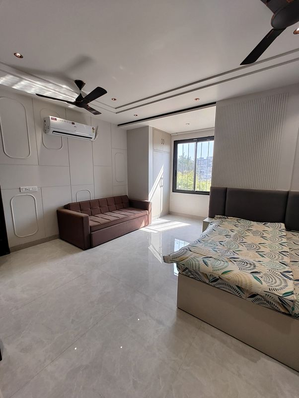 1 BHK for rent in Medi City, Gurugram — furnished — 670 sq.ft