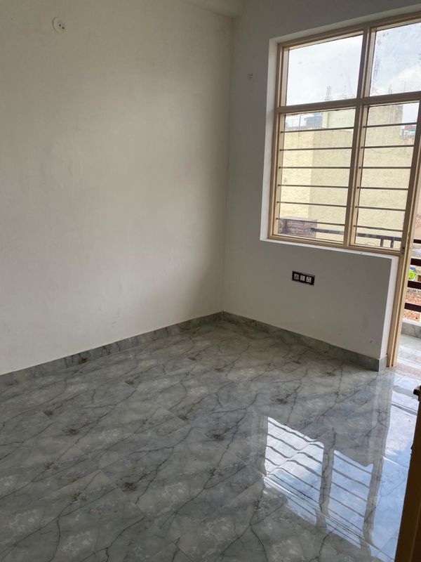 1 BHK for rent in Palam Vihar Extension, Gurugram — semi-furnished — 650 sq.ft — Ansal Palam Triangle