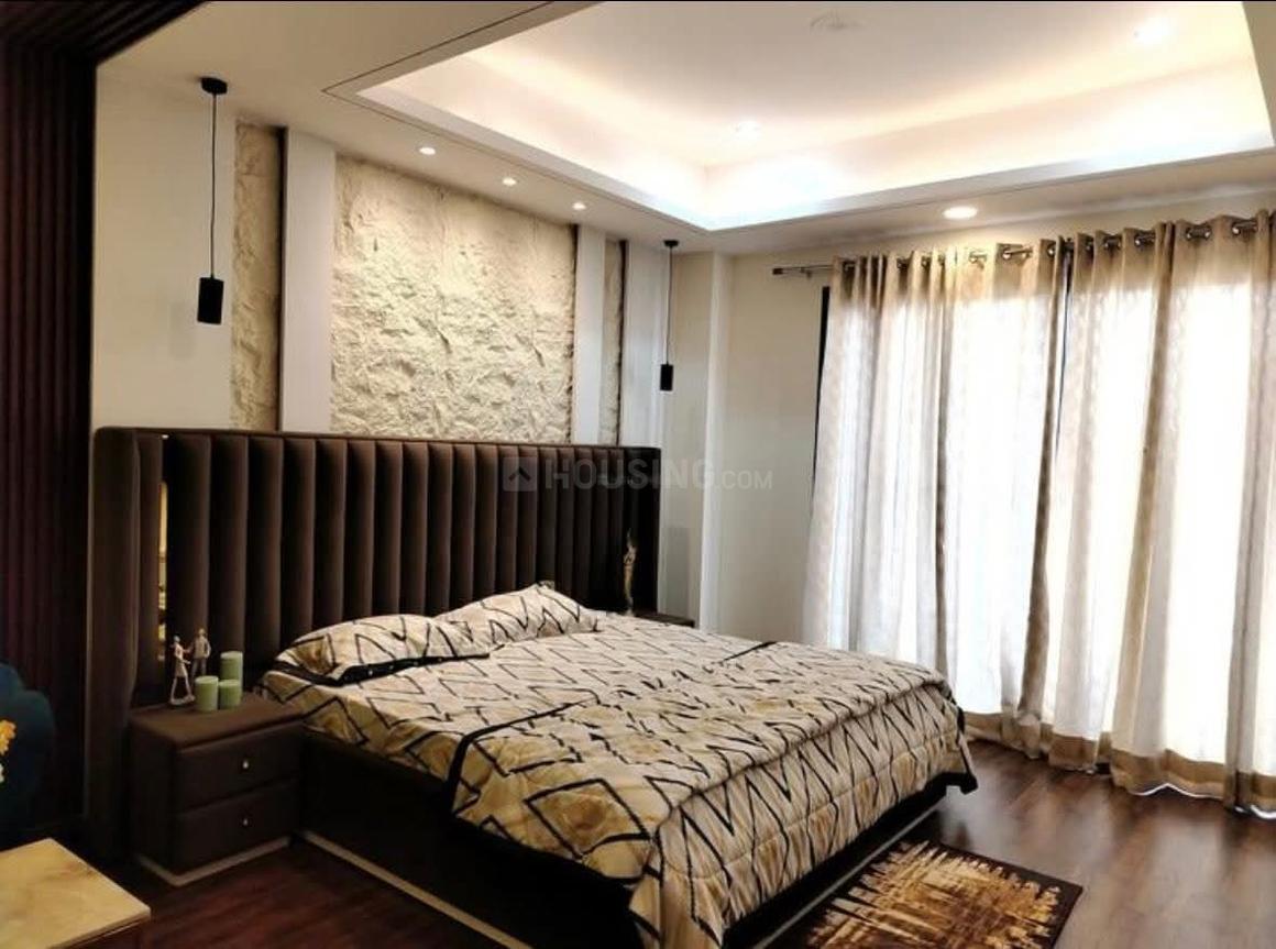 1 BHK for rent in Palam Vihar, Gurugram — semi-furnished — 690 sq.ft