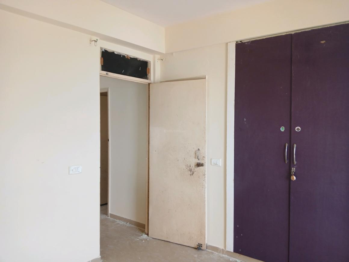 1 BHK for rent in Sector 102, Gurugram — semi-furnished — 400 sq.ft — ROF Aalayas 1