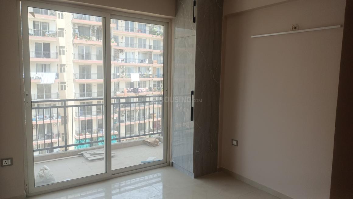 1 BHK for rent in Sector 102, Gurugram — semi-furnished — 800 sq.ft — ROF Aalayas 1