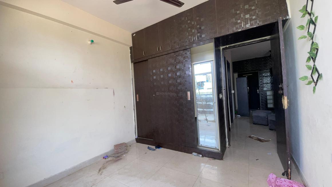 1 BHK for rent in Sector 103, Gurugram — semi-furnished — 500 sq.ft — Signature Global Grand IVA