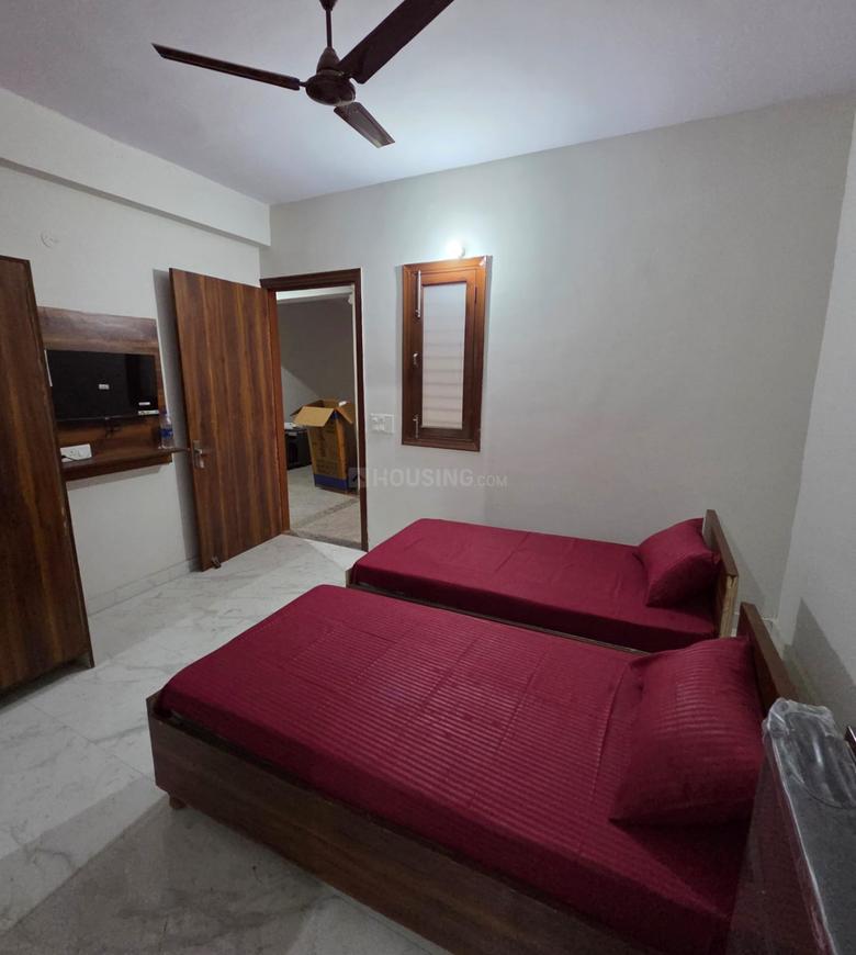 1 BHK for rent in Sector 10A, Gurugram — 400 sq.ft