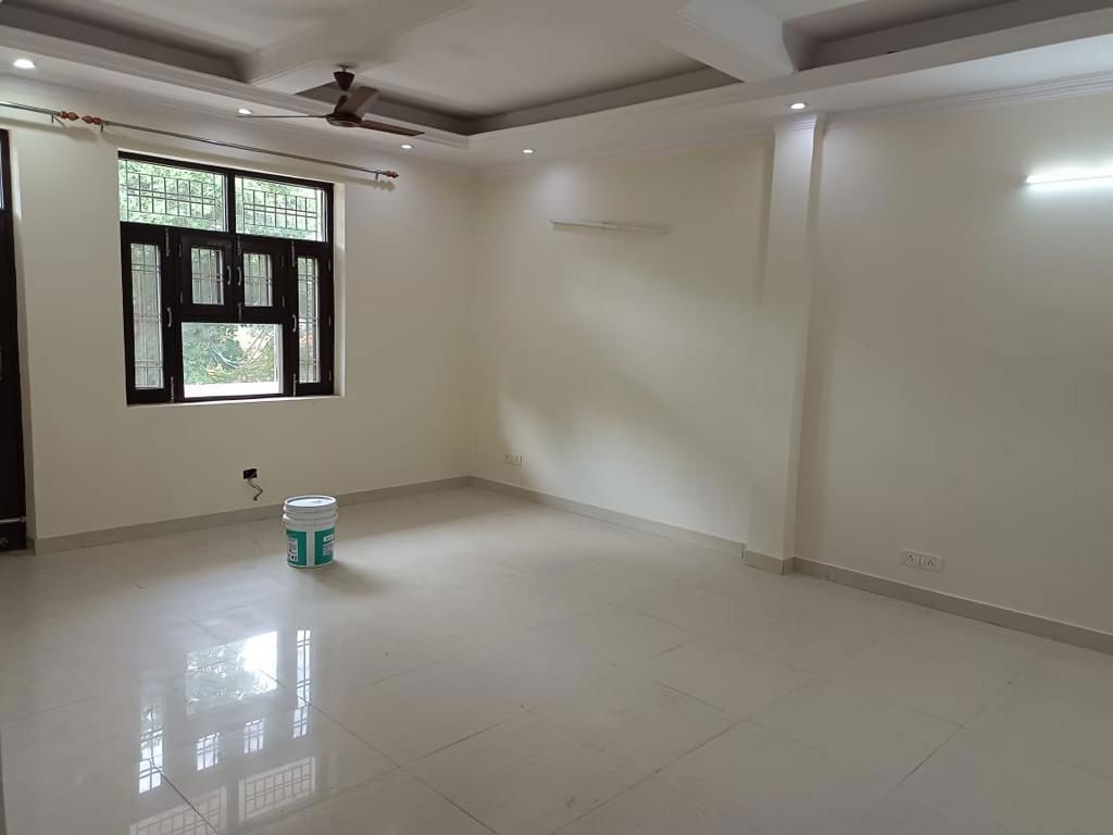 1 BHK for rent in Sector 11, Gurugram — furnished — 170 sq.ft