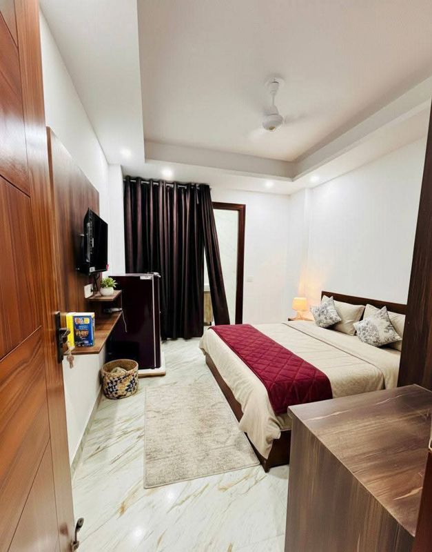 1 BHK for rent in Sector 12, Gurugram — furnished — 1000 sq.ft — Bhargava Palace