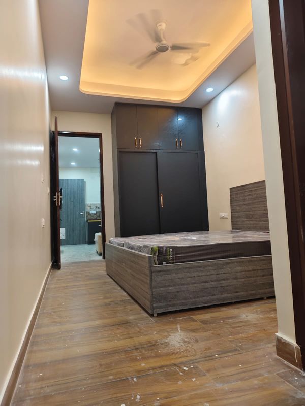 1 BHK for rent in Sector 14, Gurugram — furnished — 700 sq.ft
