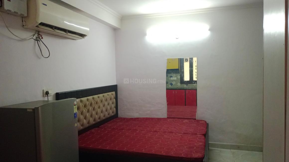 1 BHK for rent in Sector 14, Gurugram — 240 sq.ft