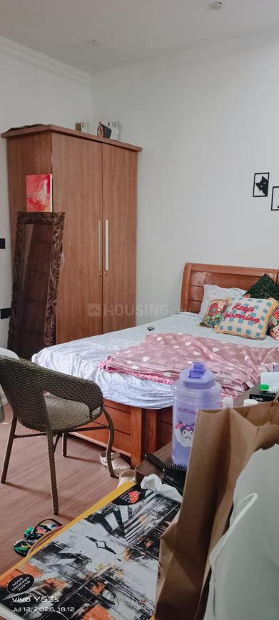 1 BHK for rent in Sector 14, Gurugram — 300 sq.ft