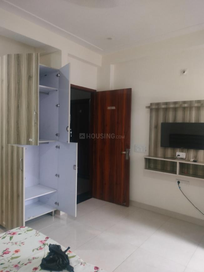 1 BHK for rent in Sector 15, Gurugram — 300 sq.ft