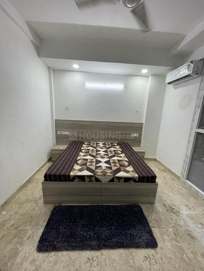 1 BHK for rent in Sector 17, Gurugram — 900 sq.ft