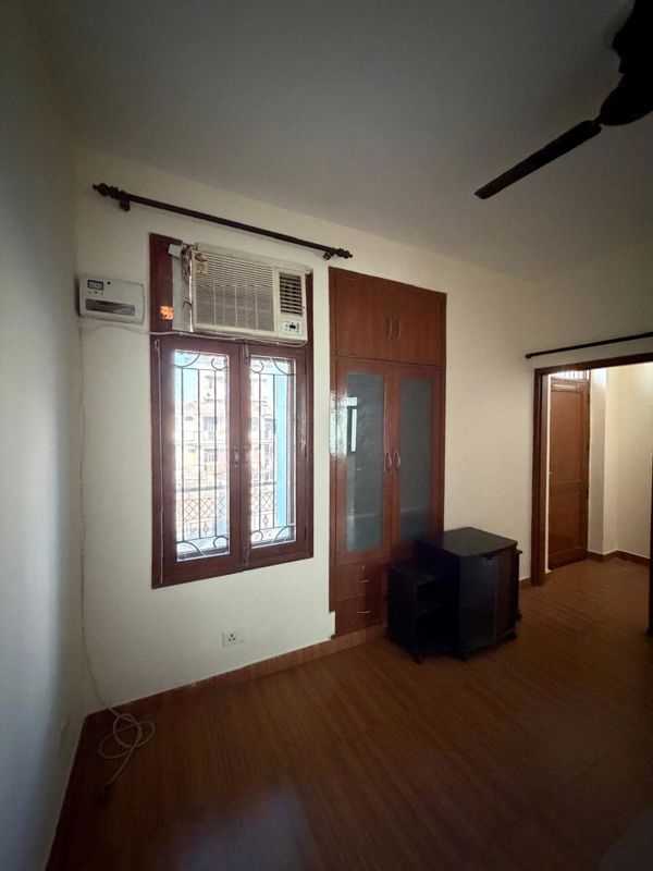 1 BHK for rent in Sector 23, Gurugram — furnished — 550 sq.ft