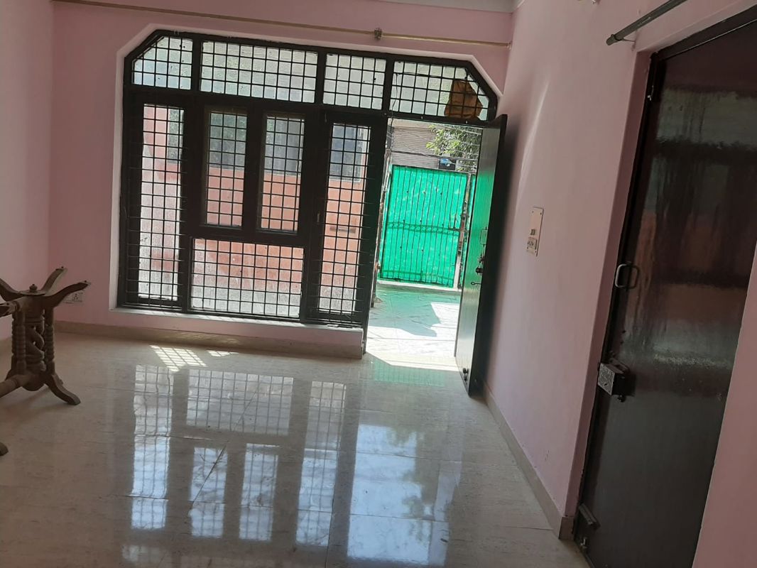 1 BHK for rent in Sector 23, Gurugram — semi-furnished — 700 sq.ft — Anil Suri Group Residency 23