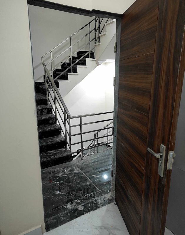 1 BHK for rent in Sector 23a, Gurugram — semi-furnished — 560 sq.ft