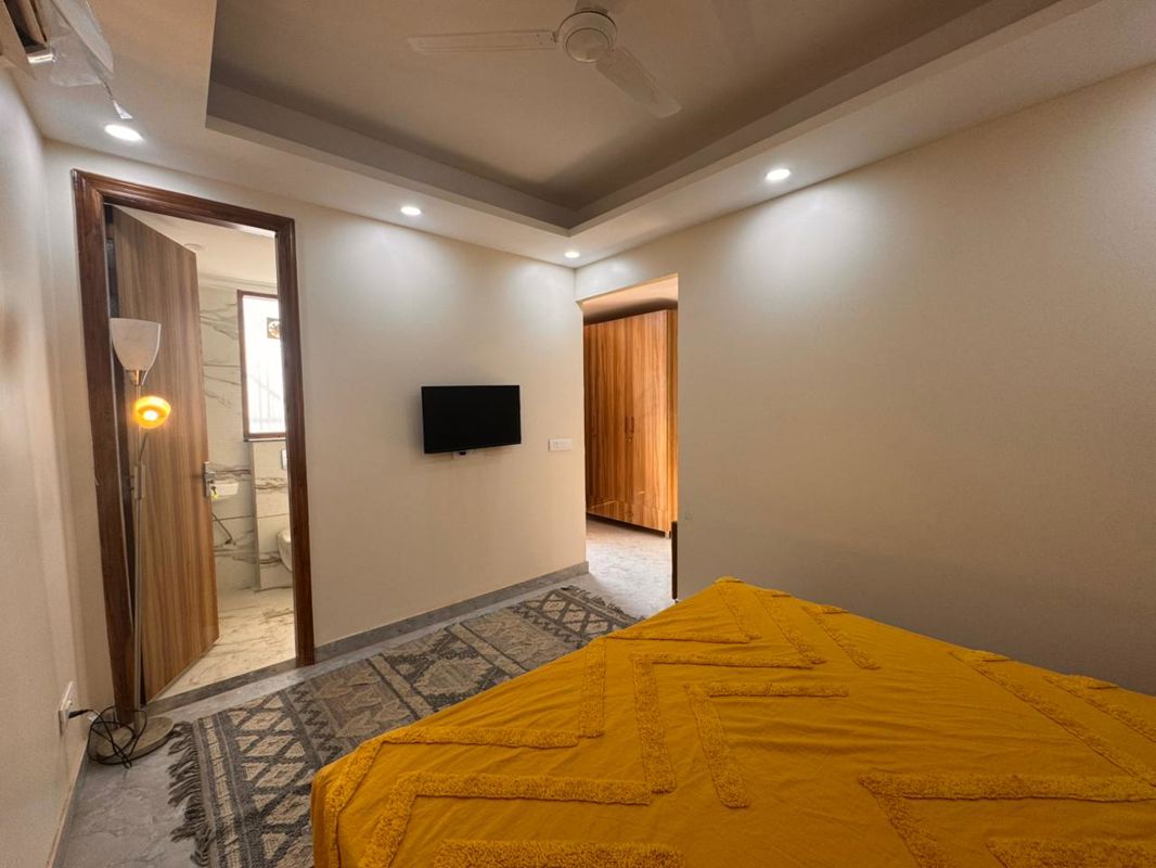 1 BHK for rent in Sector 27, Gurugram — furnished — 650 sq.ft