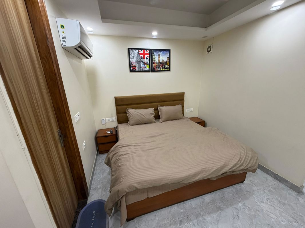 1 BHK for rent in Sector 27, Gurugram — furnished — 685 sq.ft
