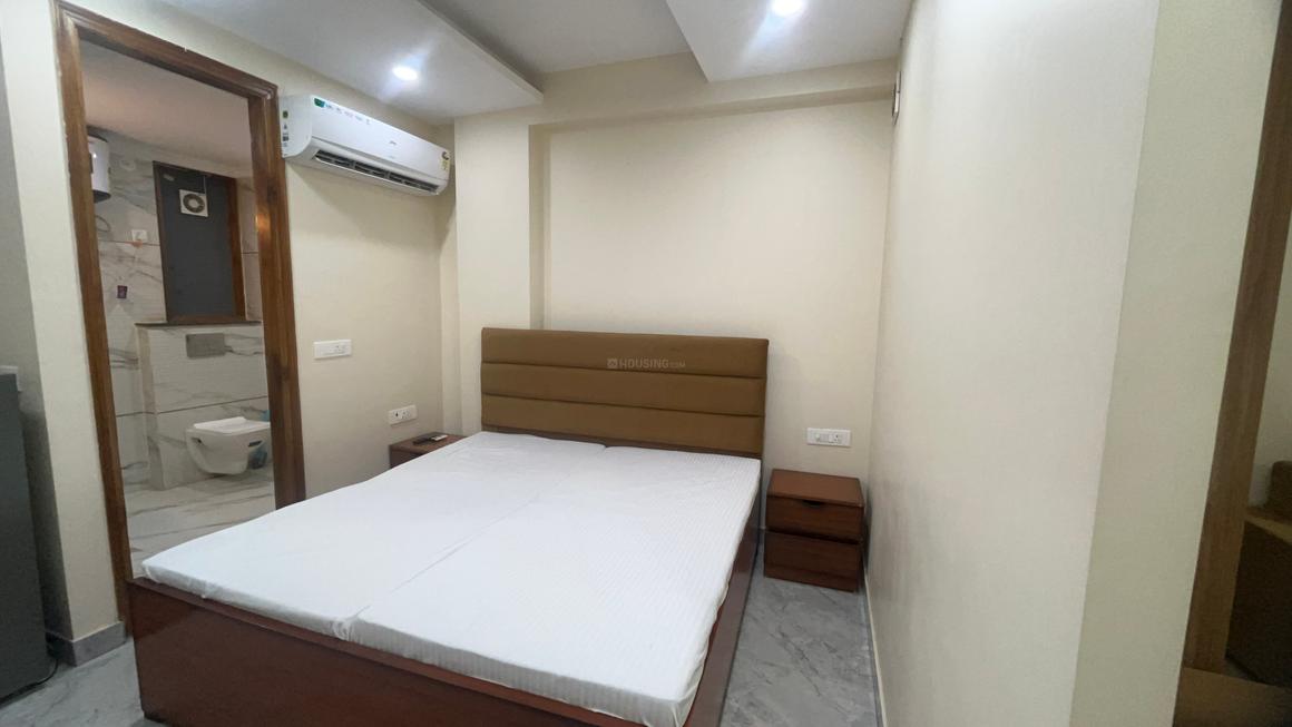 1 BHK for rent in Sector 27, Gurugram — 780 sq.ft