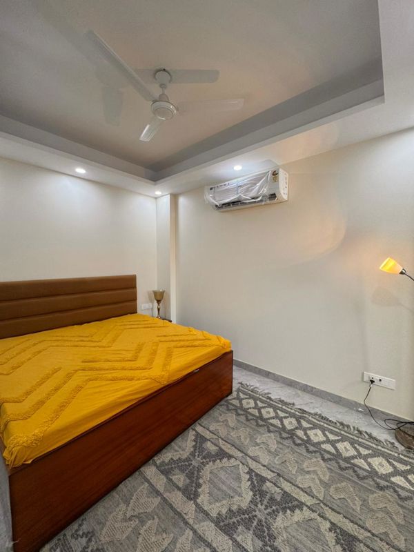 1 BHK for rent in Sector 27, Gurugram — furnished — 690 sq.ft