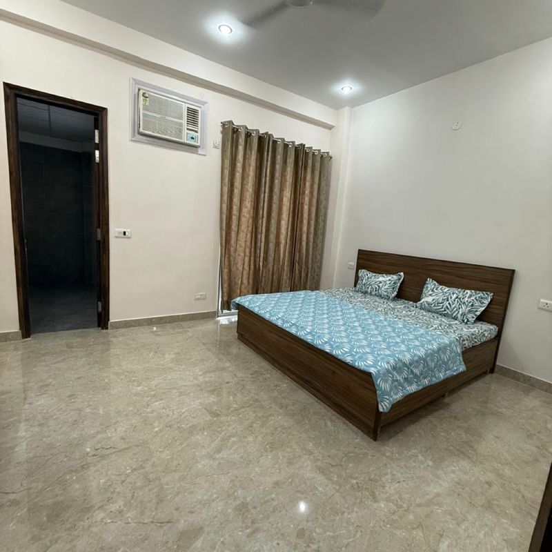1 BHK for rent in Sector 27, Gurugram — furnished — 900 sq.ft