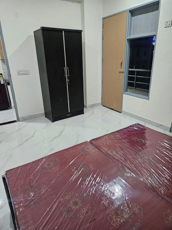 1 BHK for rent in Sector 30, Gurugram — furnished — 680 sq.ft