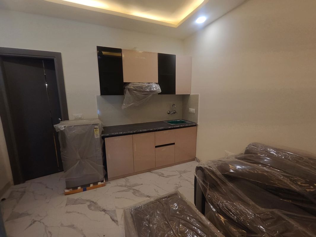1 BHK for rent in Sector 31, Gurugram — furnished — 670 sq.ft