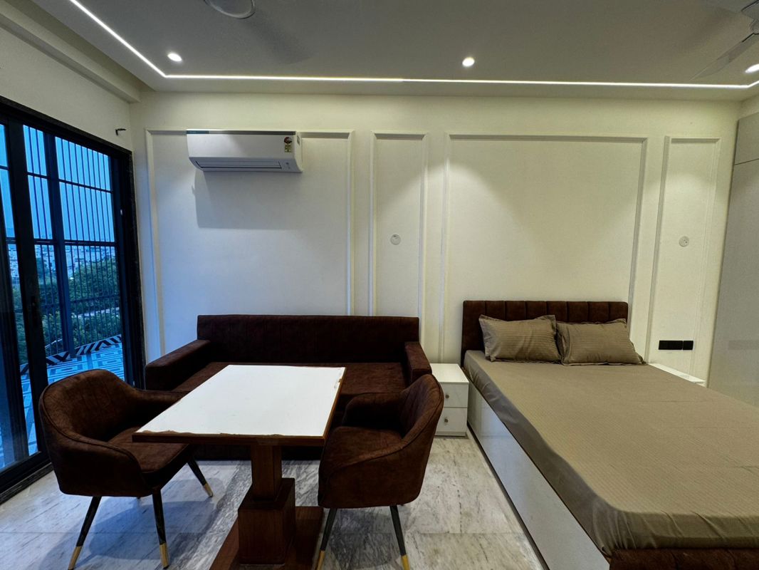1 BHK for rent in Sector 32, Gurugram — furnished — 755 sq.ft