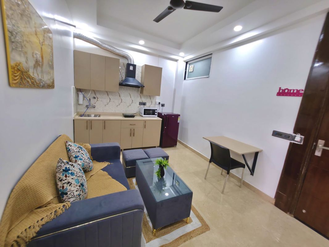 1 BHK for rent in Sector 38, Gurugram — furnished — 756 sq.ft