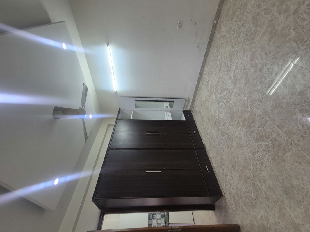1 BHK for rent in Sector 40, Gurugram — semi-furnished — 100 sq.ft