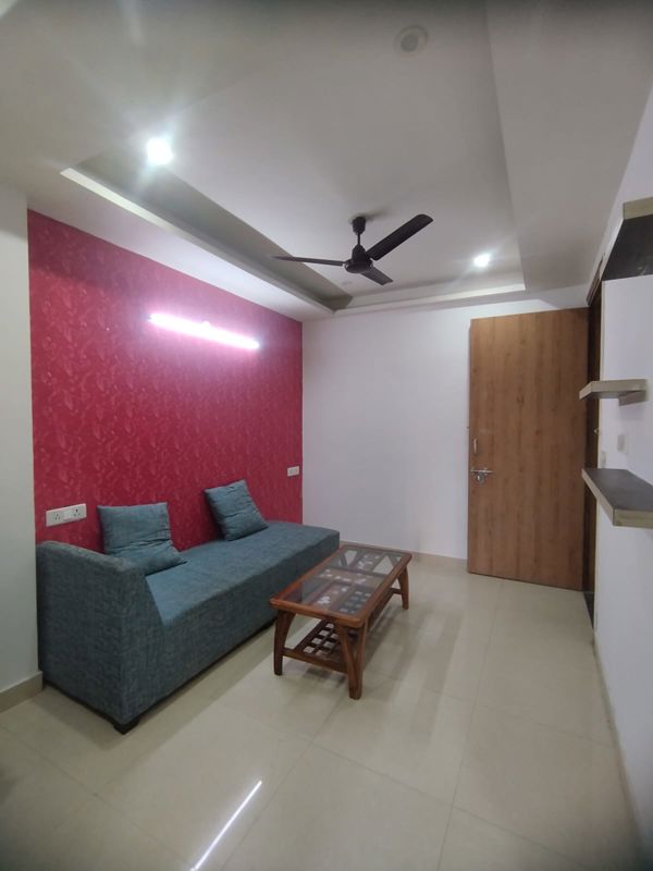 1 BHK for rent in Sector 40, Gurugram — furnished — 700 sq.ft — Greenwood City
