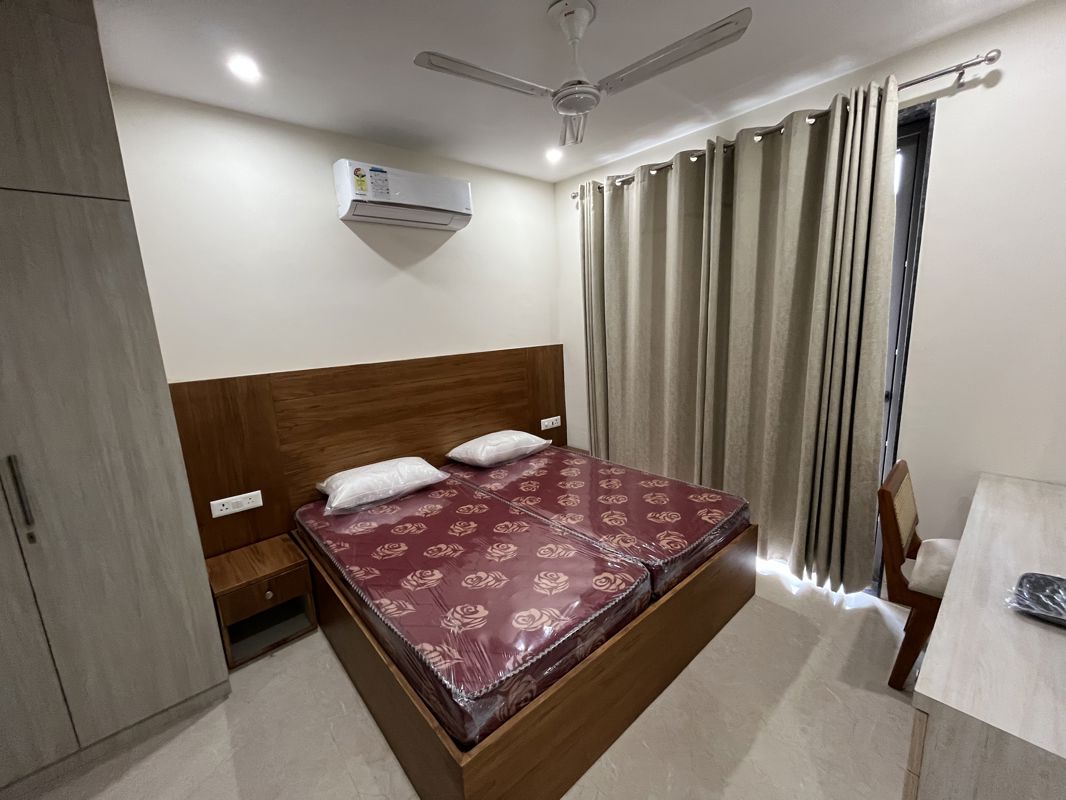 1 BHK for rent in Sector 42, Gurugram — furnished — 875 sq.ft