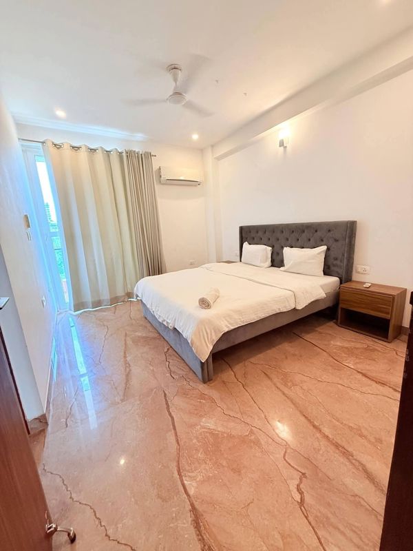 1 BHK for rent in Sector 43, Gurugram — furnished — 550 sq.ft — Gupta Awas