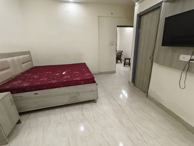 1 BHK for rent in Sector 43, Gurugram — furnished — 540 sq.ft — Ansal Sushant Lok I