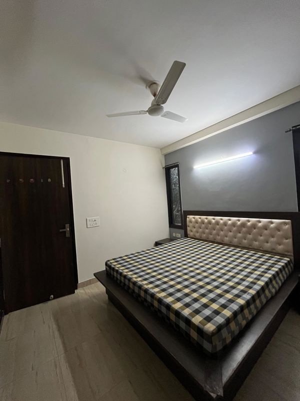1 BHK for rent in Sector 43, Gurugram — furnished — 100 sq.ft — Ansal Sushant Lok I