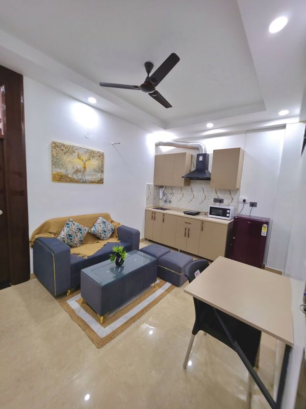 1 BHK for rent in Sector 44, Gurugram — furnished — 699 sq.ft