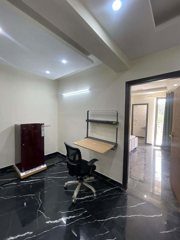 1 BHK for rent in Sector 45, Gurugram — furnished — 690 sq.ft