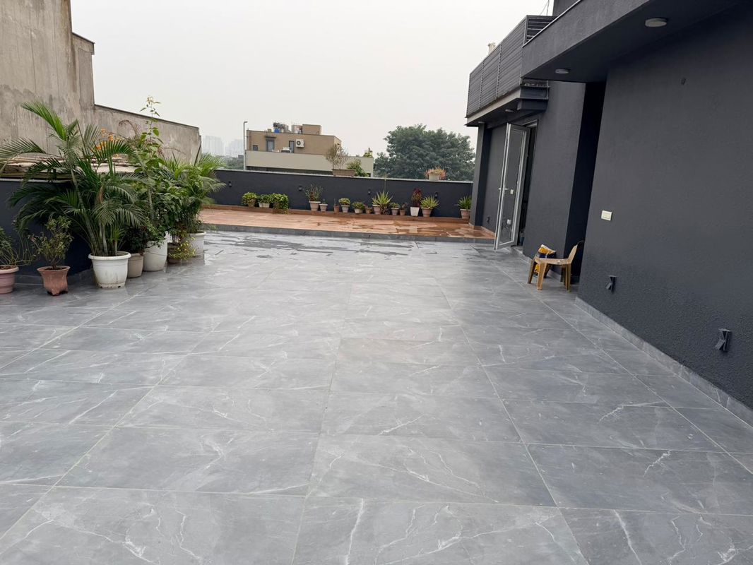 1 BHK for rent in Sector 46, Gurugram — semi-furnished — 100 sq.ft — Jal Vihar Colony