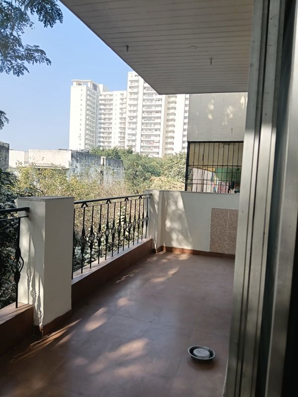 1 BHK for rent in Sector 47, Gurugram — semi-furnished — 699 sq.ft — Kohli One Malibu Town
