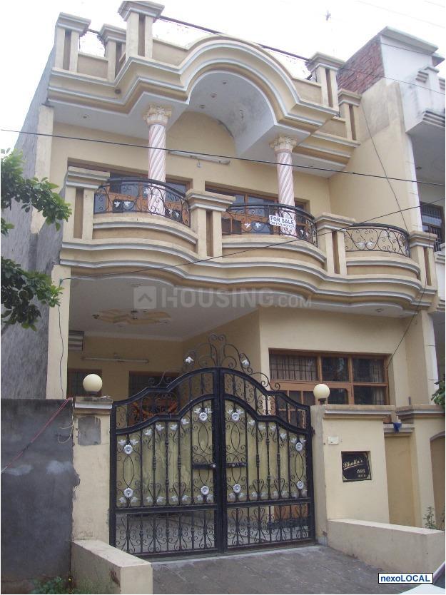 1 BHK for rent in Sector 5, Gurugram — semi-furnished — 845 sq.ft