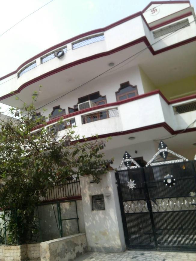 1 BHK for rent in Sector 5, Gurugram — semi-furnished — 856 sq.ft
