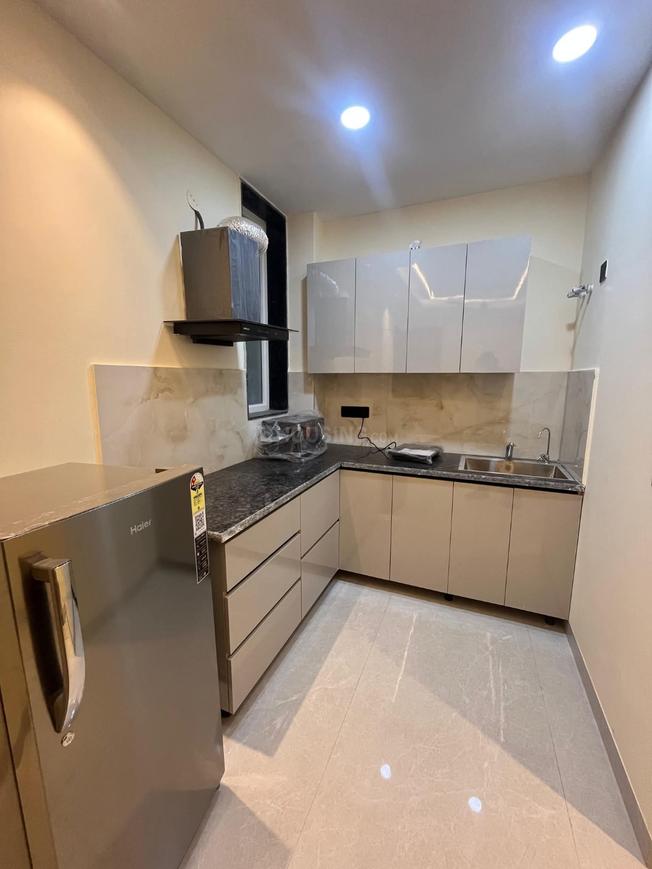 1 BHK for rent in Sector 5, Gurugram — semi-furnished — 851 sq.ft