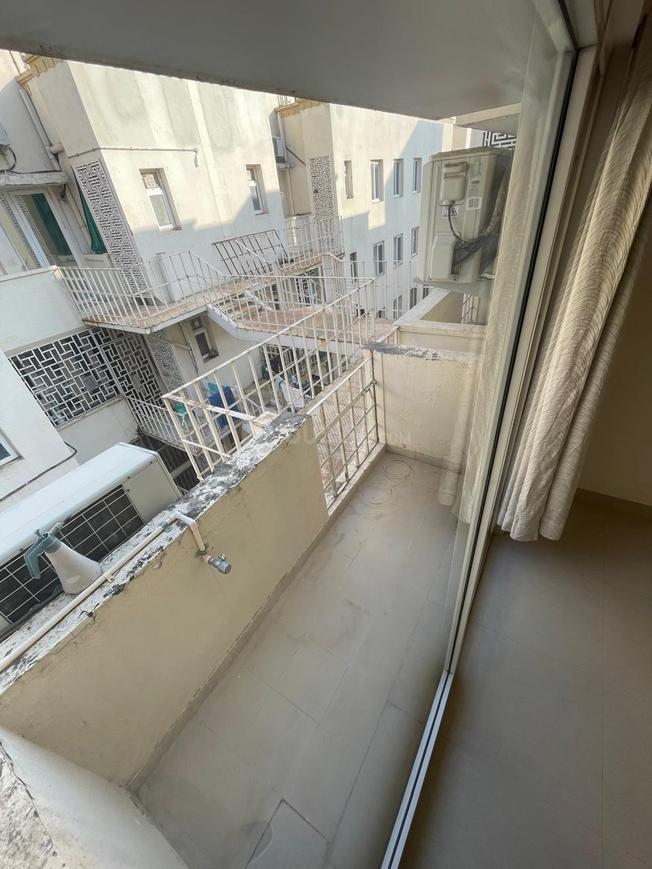 1 BHK for rent in Sector 50, Gurugram — semi-furnished — 1500 sq.ft — Unitech Escape